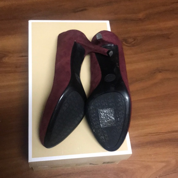 Michael Kors heels - Picture 4 of 4